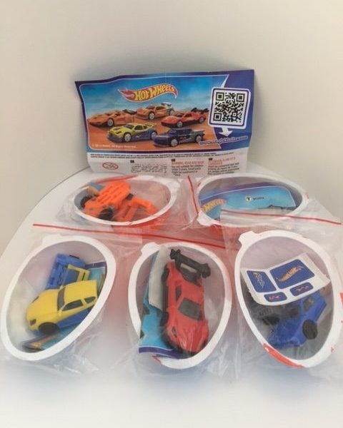 Kinder Surprise Hot Wheels Limited Edition Complete Set Of 5 INDIA Rare 2014